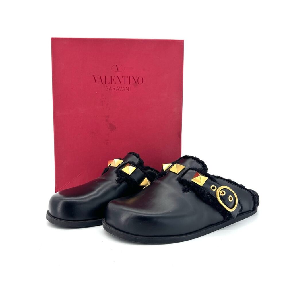 Valentino Garavani Roman Stud Shearling Lined Sabot Slip On Mules Slides 38 - Picture 2 of 7